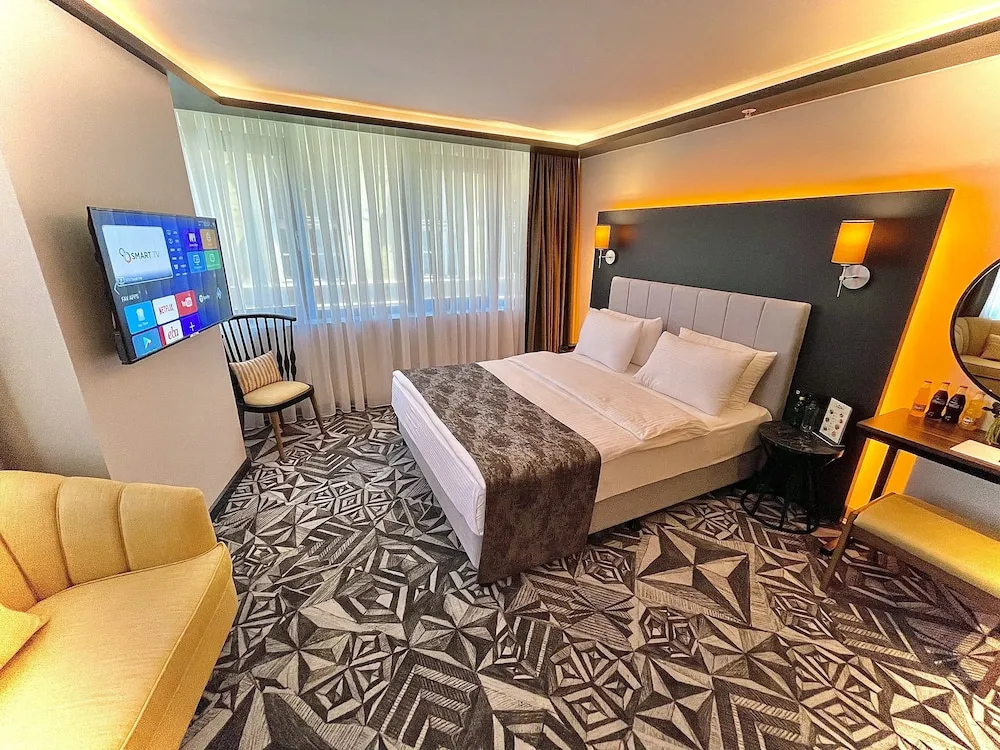 Superior Tek Büyük veya İki Ayrı Yataklı Oda