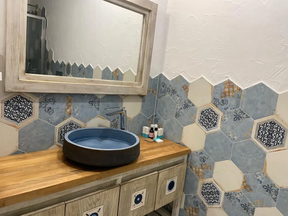 Standard Room, Basement Floor