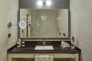 Doubletree By Hilton Hotel İzmir - Alsancak