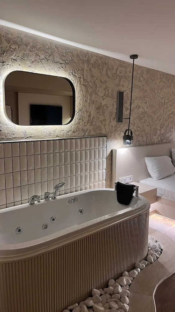 Exclusive Tek Büyük Yataklı Oda, Bahçe Manzaralı