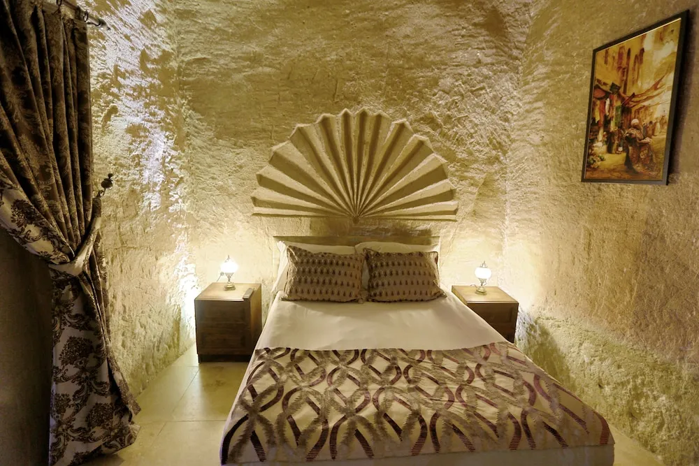 Deluxe Cave Terrace-202