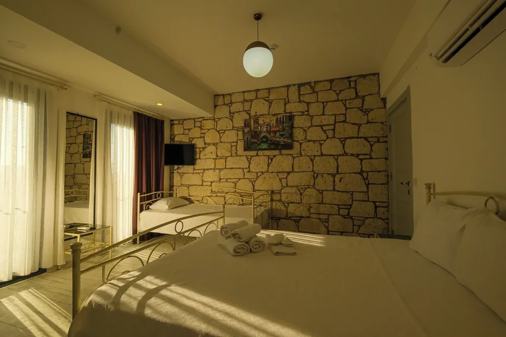 Family Üç Kişilik Oda, Sigara İçilmez, Havuz Manzaralı