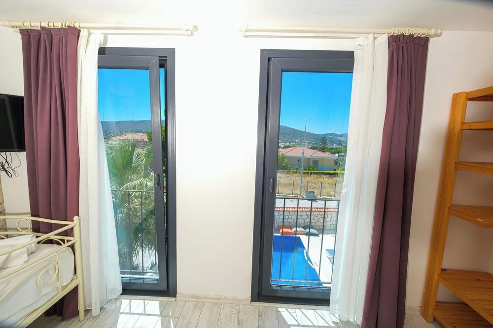 Family Üç Kişilik Oda (1)