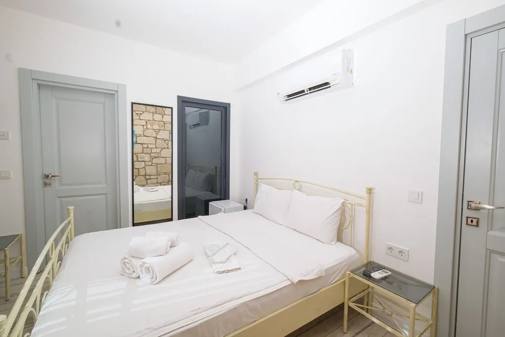 Çift Kişilik, Havuz Manzaralı, Balkonlu, Mimoza