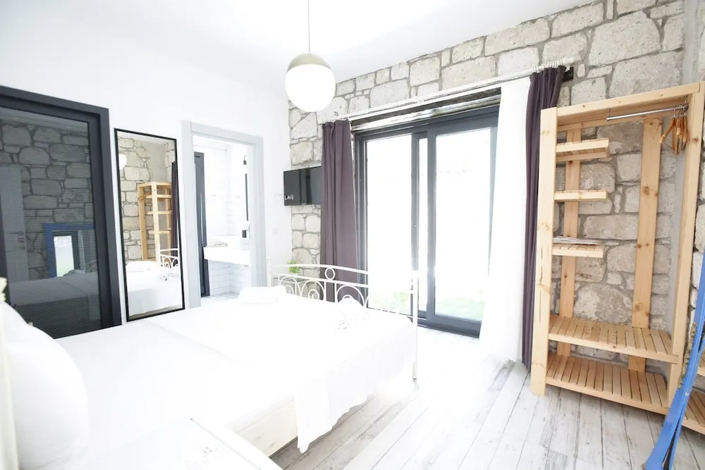 Superior Tek Büyük Yataklı Oda