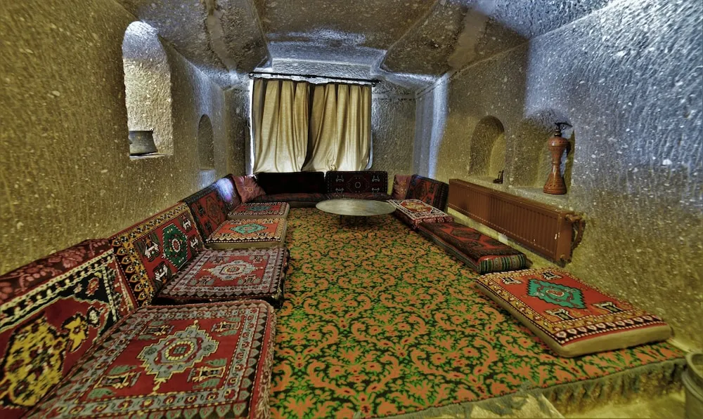 Süit, Dağ Manzaralı (King)