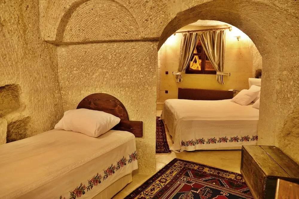 Süit, Dağ Manzaralı (King)