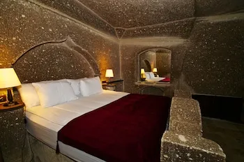 Grand Cave Suites