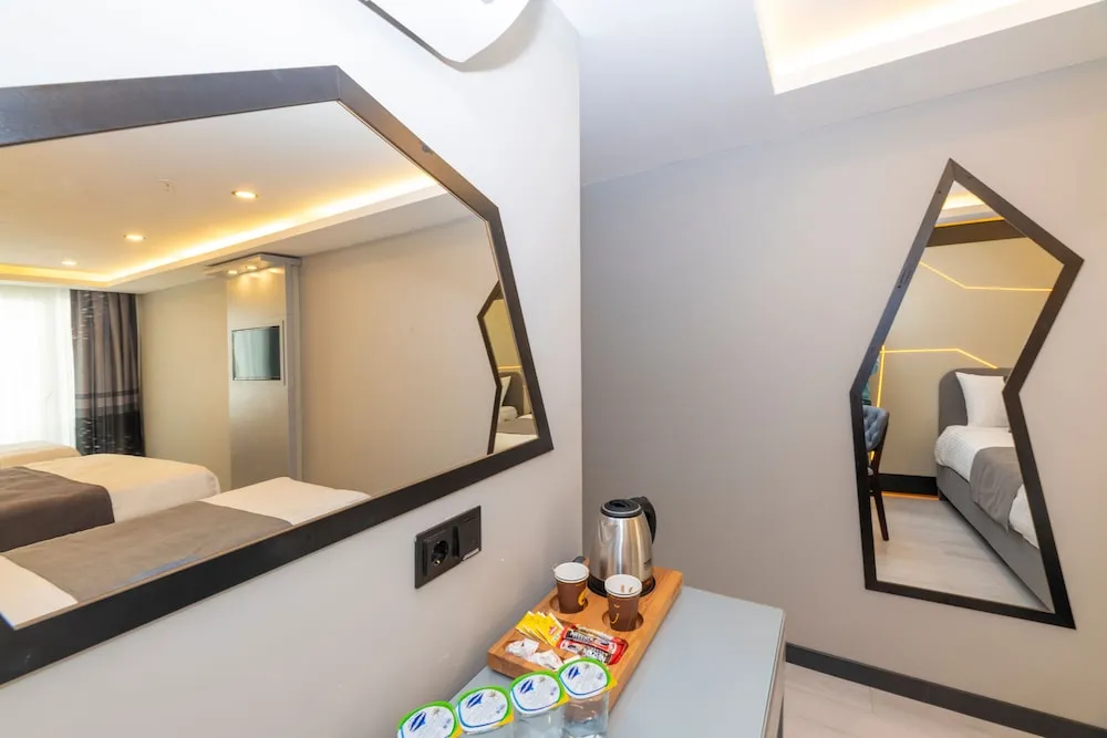 Deluxe Dört Kişilik Oda