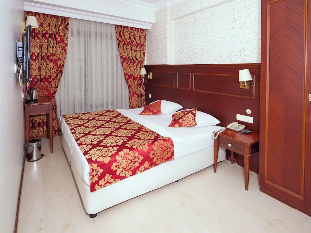 Economy Tek Büyük Yataklı Oda