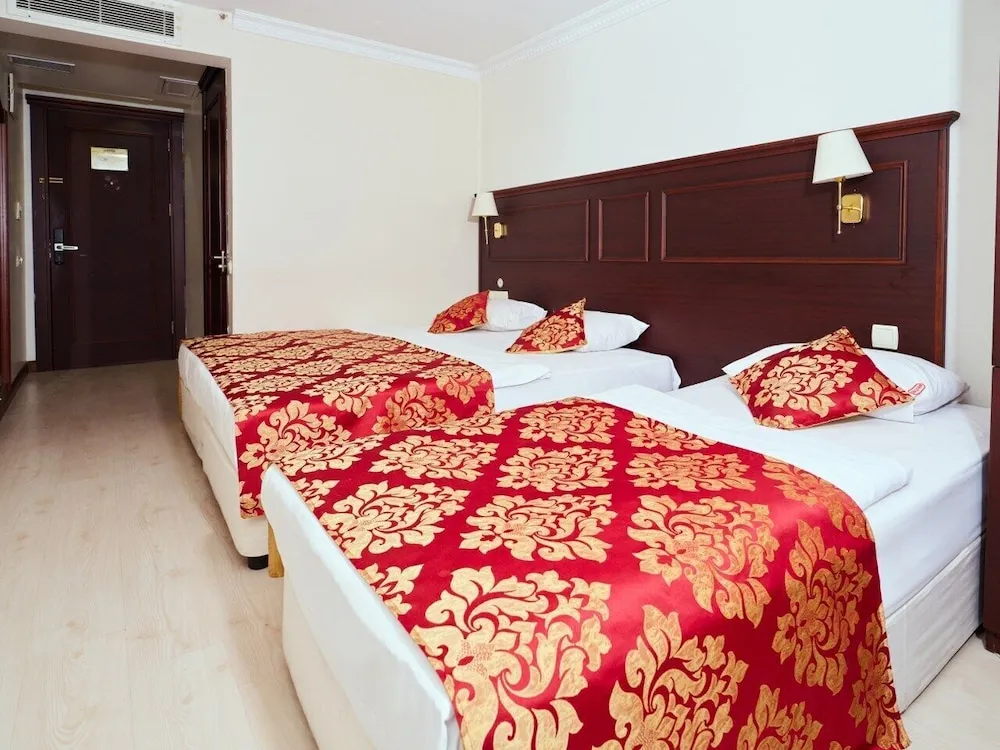 Family Dört Kişilik Oda