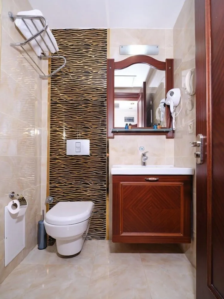 Standard Tek Büyük veya İki Ayrı Yataklı Oda