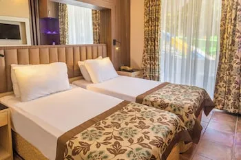 Fame Hotel
