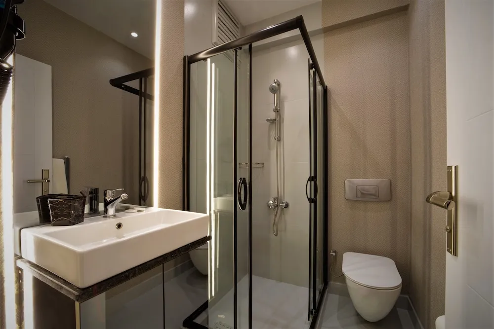 Two Bedroom Apartment's