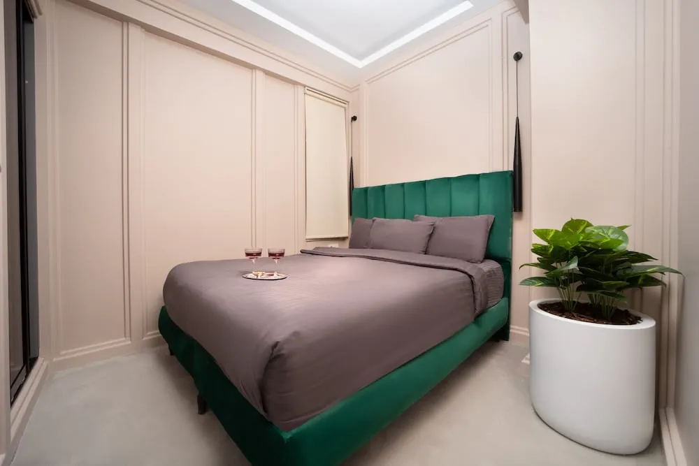 Two Bedroom Apartment's