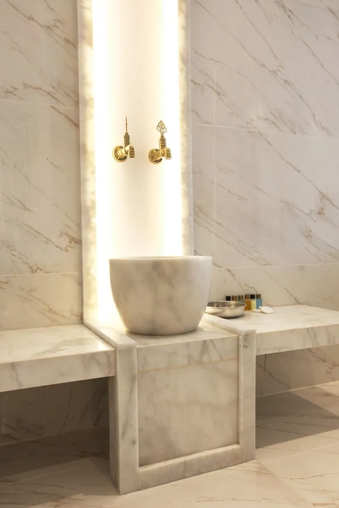 King Suite with Spa Bath