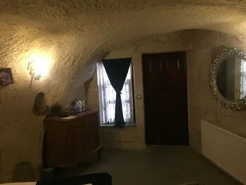 Cave Art Hotel