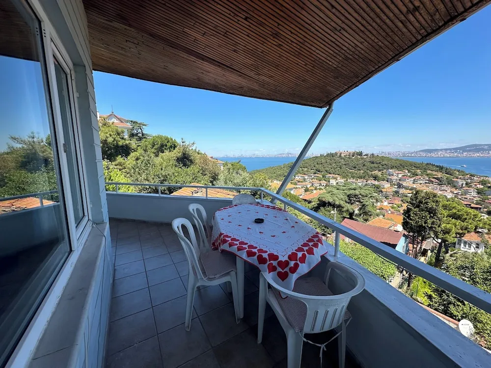 Deluxe Oda, Balkon, Deniz Manzaralı