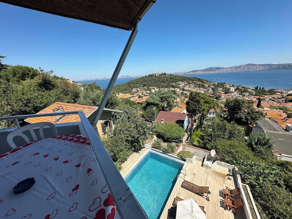 Deluxe Oda, Balkon, Deniz Manzaralı