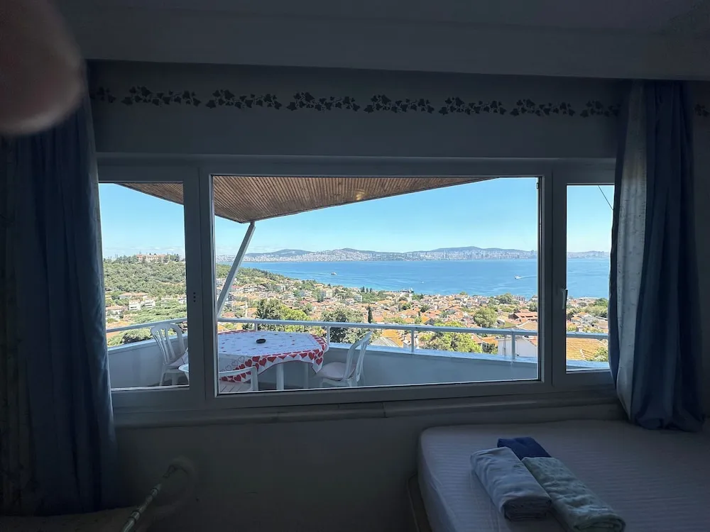Deluxe Oda, Balkon, Deniz Manzaralı