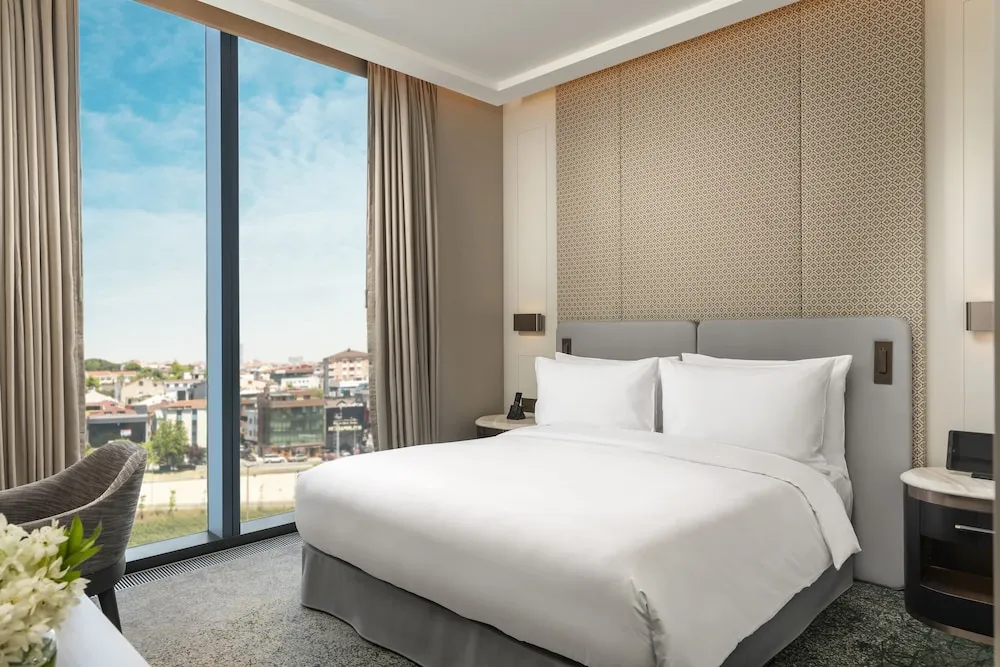 Premier City View King