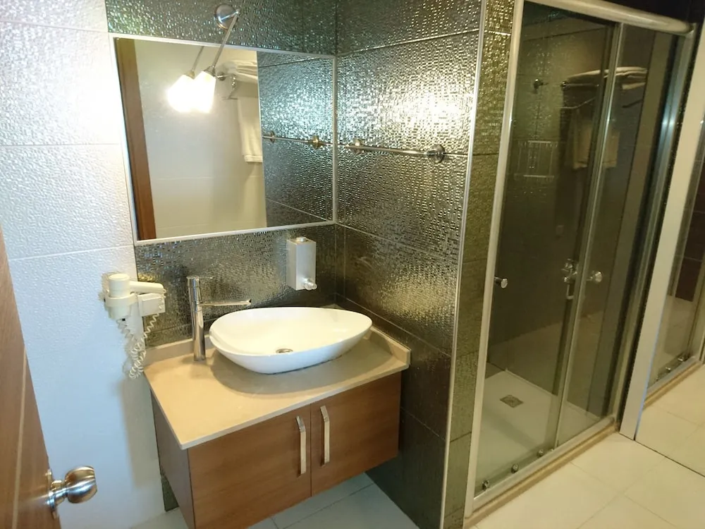 Standard Tek Büyük Yataklı Oda, Balkon, Deniz Manzaralı