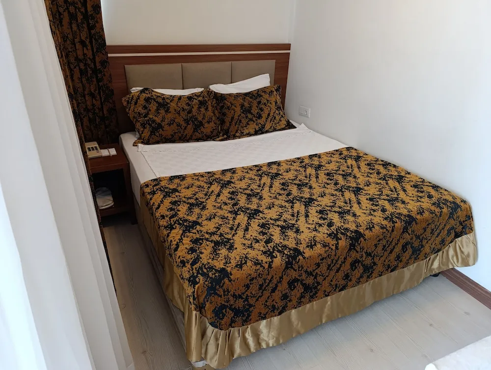 Economy Tek Büyük Yataklı Oda, Şehir Manzaralı
