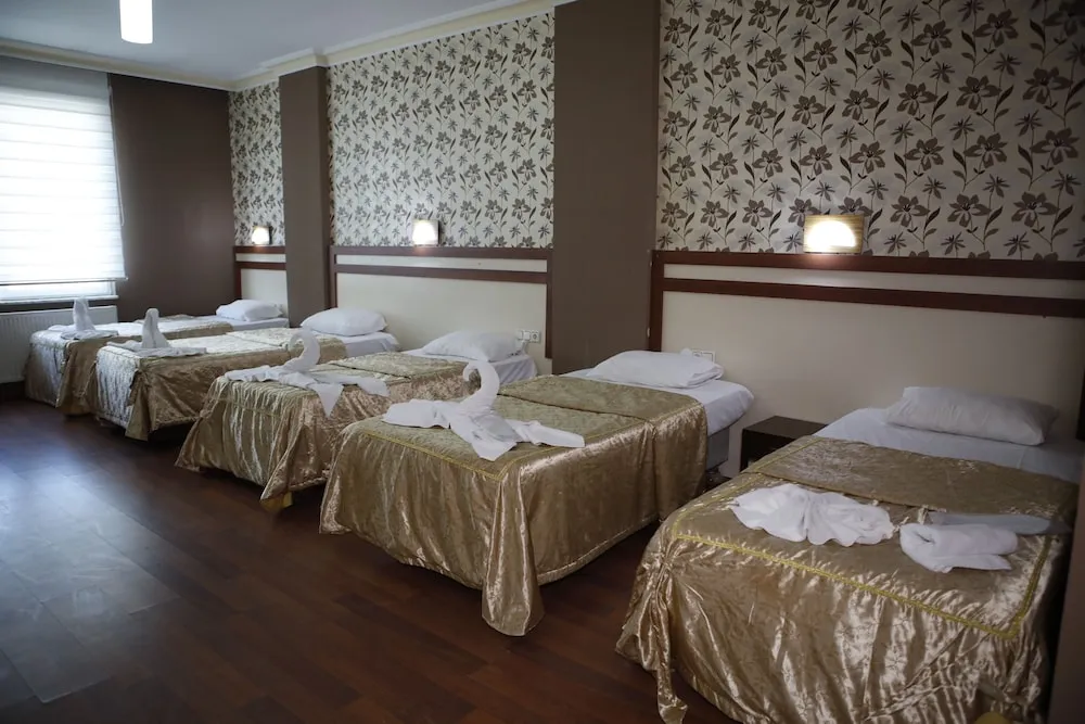 Deluxe Dört Kişilik Oda