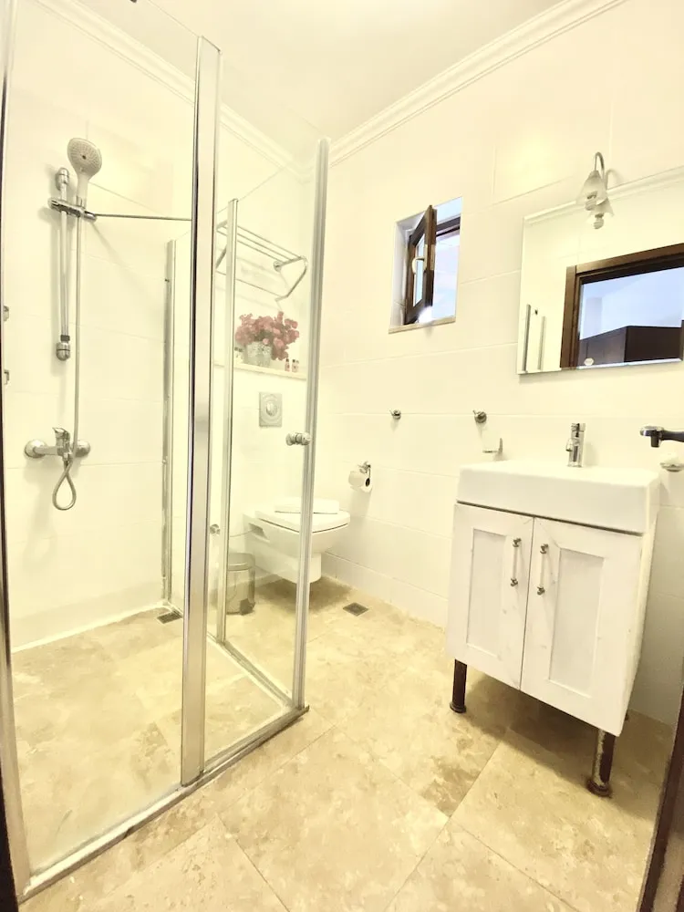 Standard Villa, 5 Yatak Odası, Deniz Manzaralı