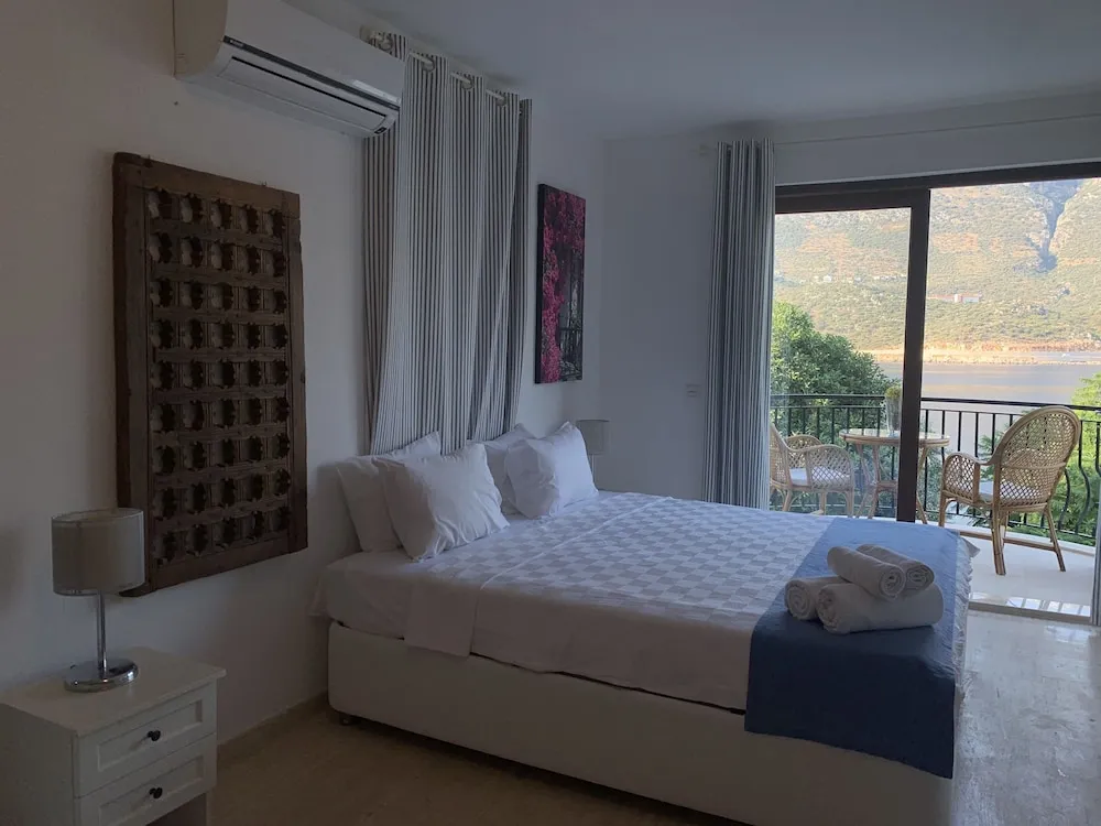 Standard Villa, 5 Yatak Odası, Havuz Manzaralı