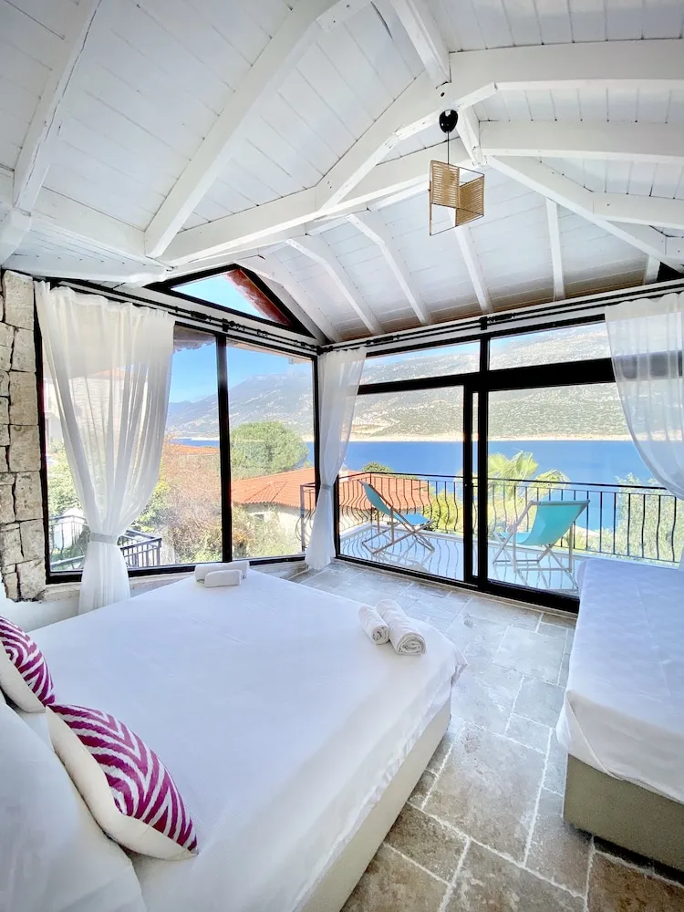 Standard Villa, Birden Çok Yatak Odası, Denize Sıfır