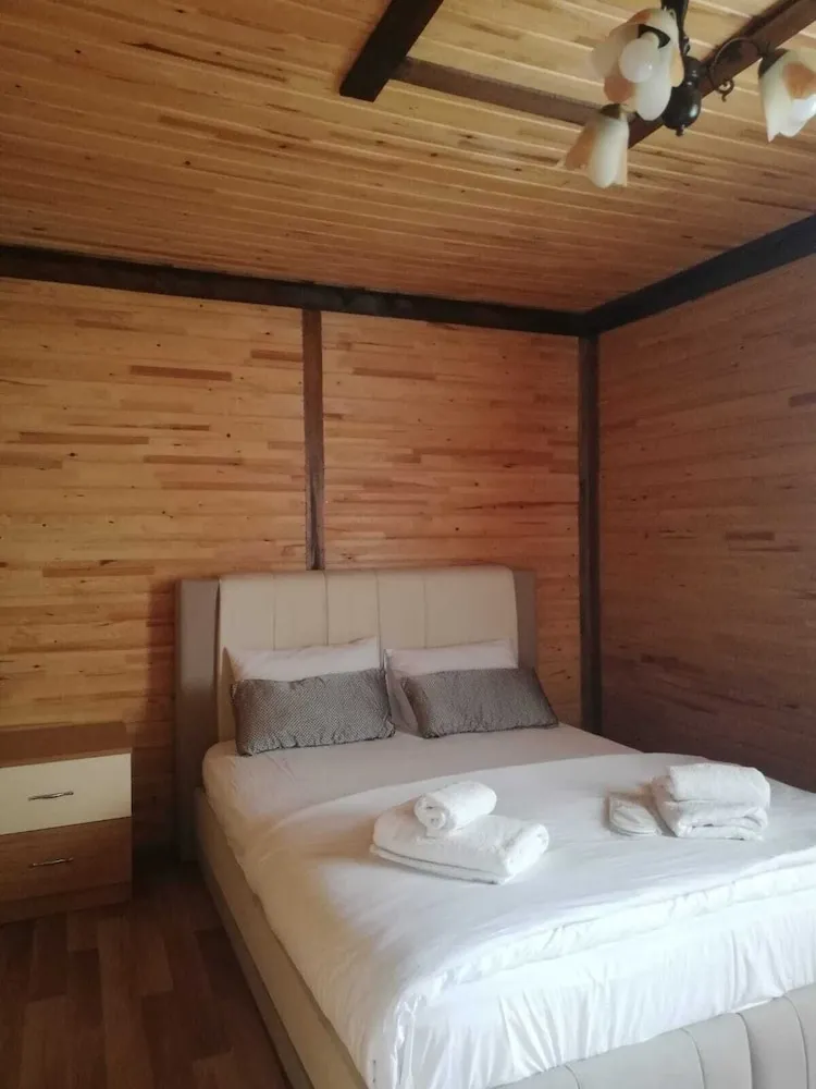 Villa, Karma Ranzalı Oda, Avlu Manzaralı, Zemin Kat