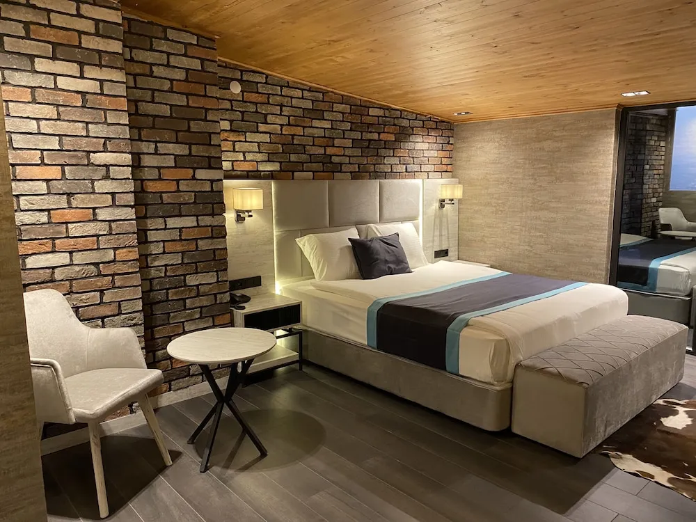 Deluxe Çatı Katı (Loft)