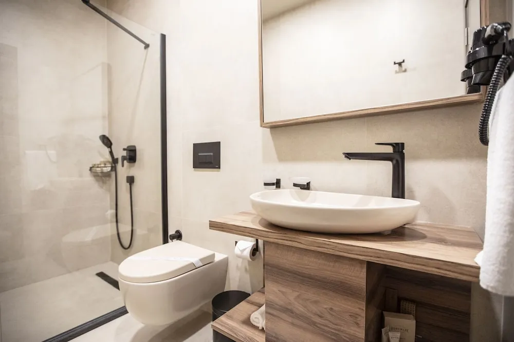 Prive Suite Pool View