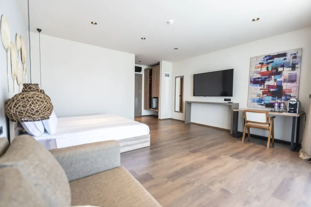 Prive Suite Sea View