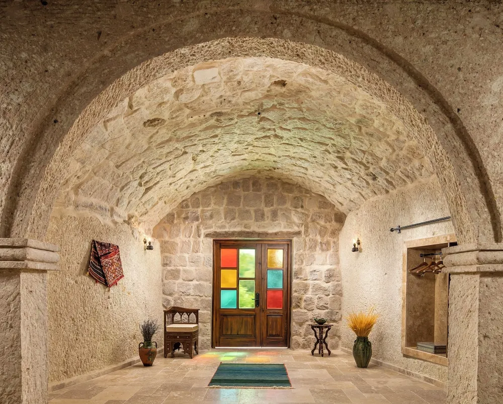 Süit (Karamanoglu Ibrahim Cave)