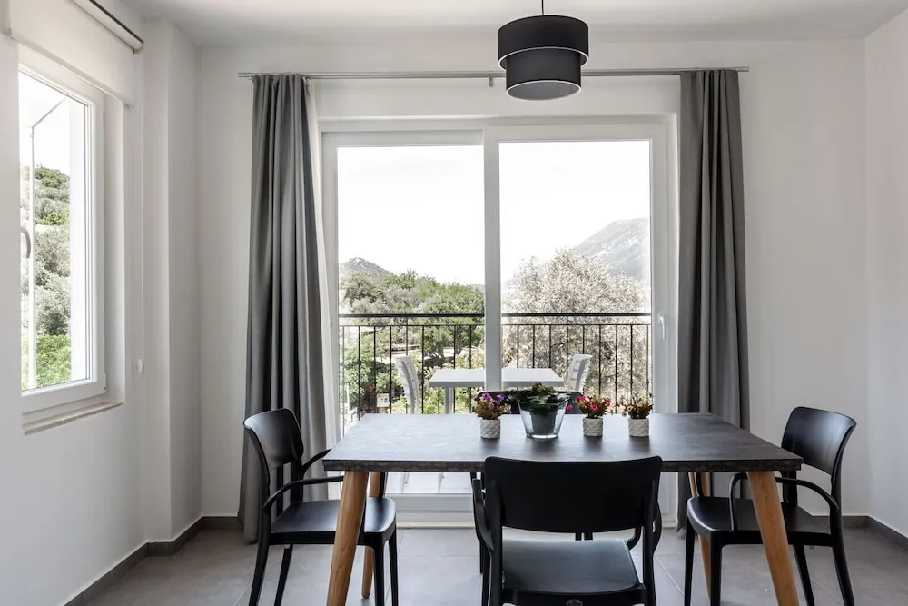 Deluxe Apart Daire, Deniz Manzaralı
