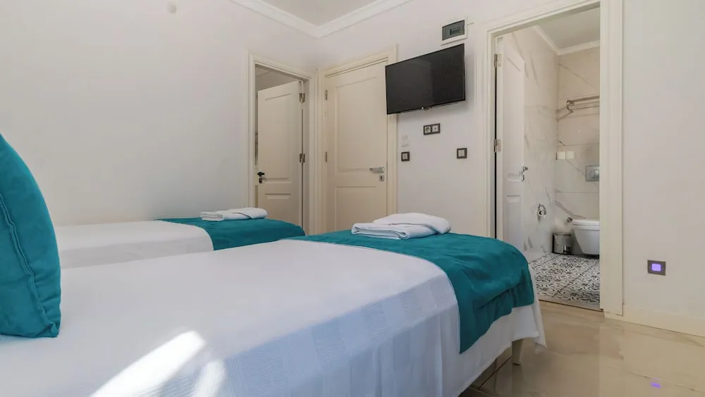 Deluxe Dört Kişilik Oda