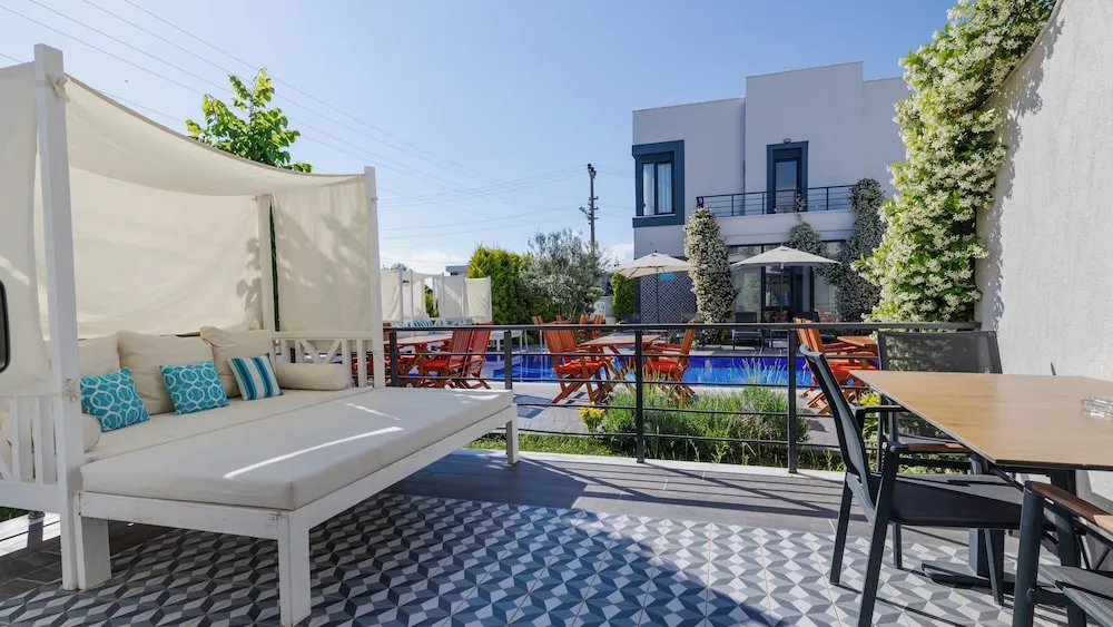 Deluxe Üç Kişilik Oda