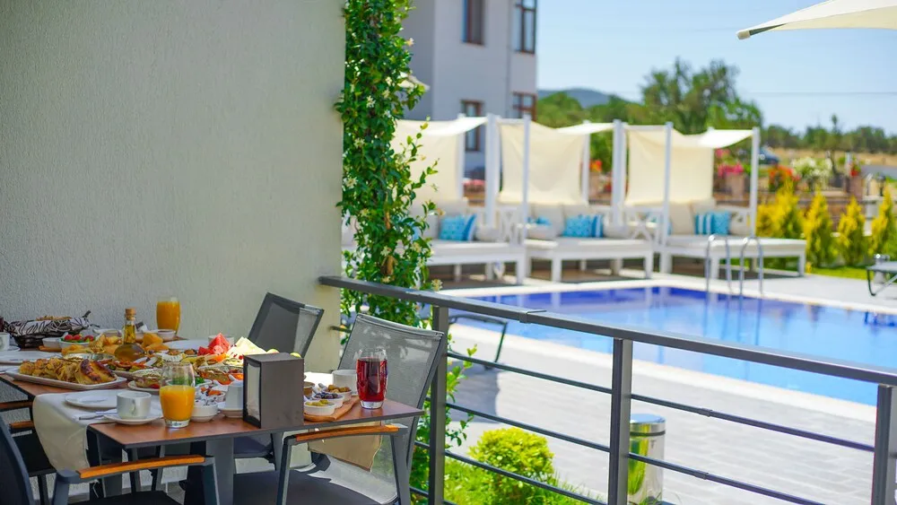Deluxe Üç Kişilik Oda