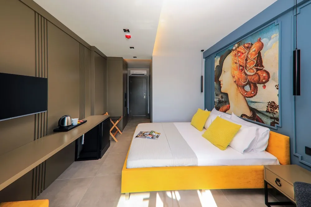 Deluxe Tek Büyük Yataklı Oda
