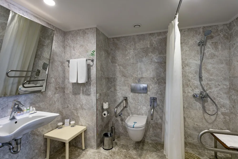 Handicap Room