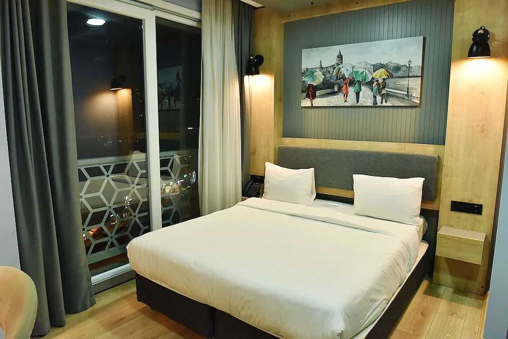 Comfort Oda, 1 Yatak Odası, Buzdolabı ve Mikrodalga, Şehir Manzaralı