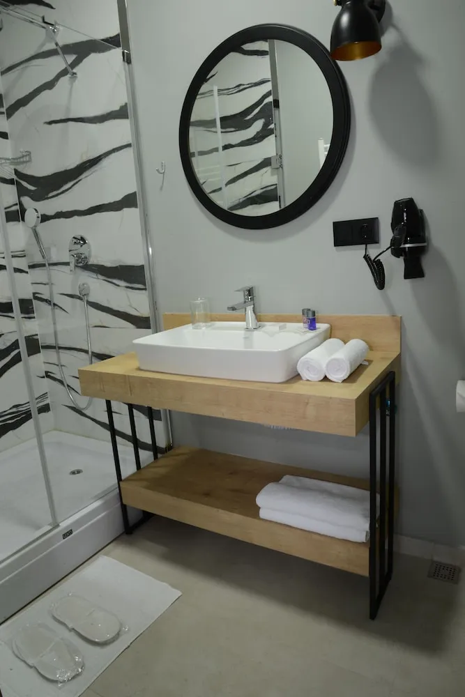 Comfort Oda, 1 Yatak Odası, Buzdolabı ve Mikrodalga, Şehir Manzaralı