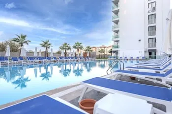 Lavia Hotels Lara
