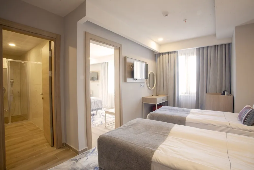 Deluxe Dört Kişilik Oda, 2 Yatak Odası, Sigara İçilmez, Şehir Manzaralı