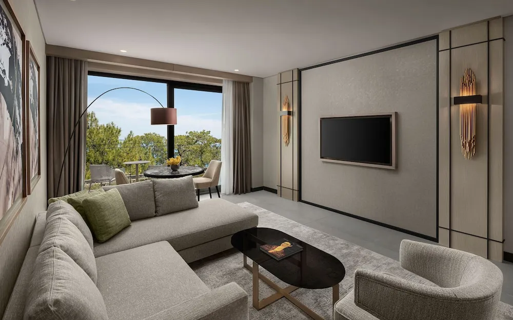 Deluxe Suite Unique Sea View