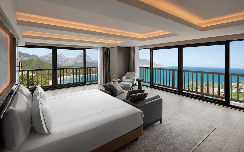 Grand Suite Unique Sea View