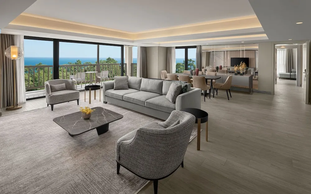 Grand Suite Unique Sea View