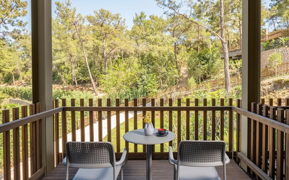 Deluxe Family Room Forest View